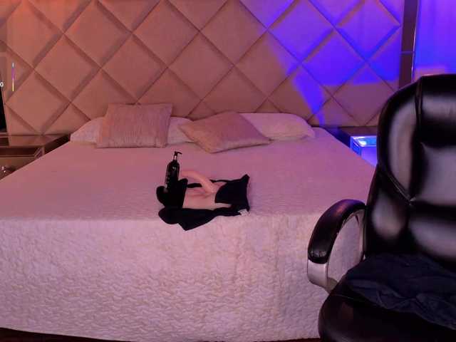 CelesteMoon live cam on BongaCams