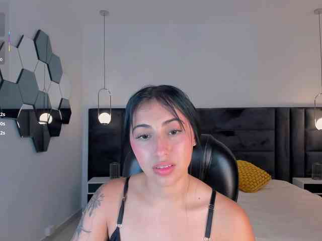 CelesteMoon Sex Cam Show