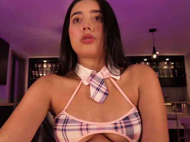 ScarlettBlaze webcam