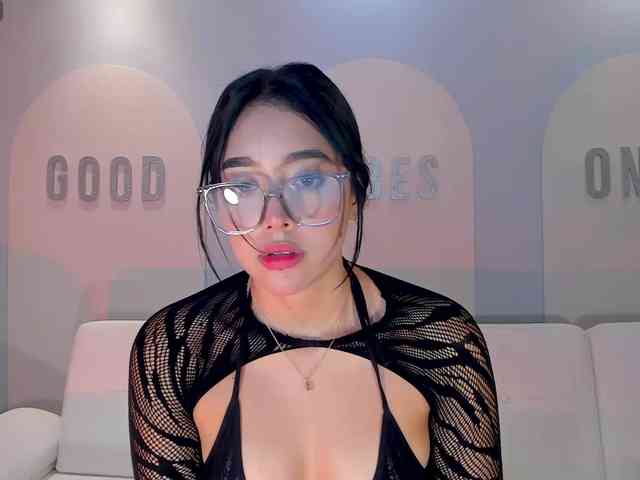 ScarlettBlaze webcam