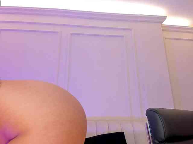 ScarlettBlaze webcam