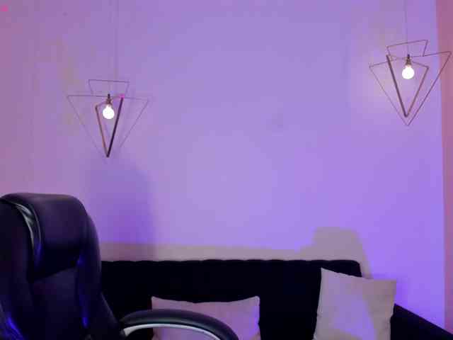 ScarlettBlaze webcam