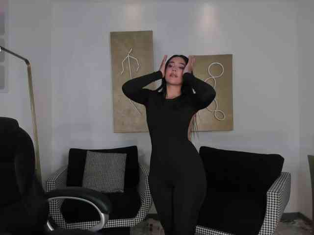 ScarlettBlaze webcam