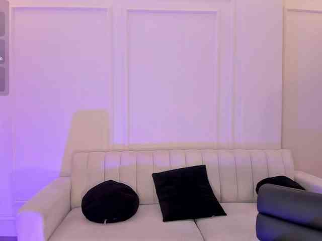 ScarlettBlaze webcam