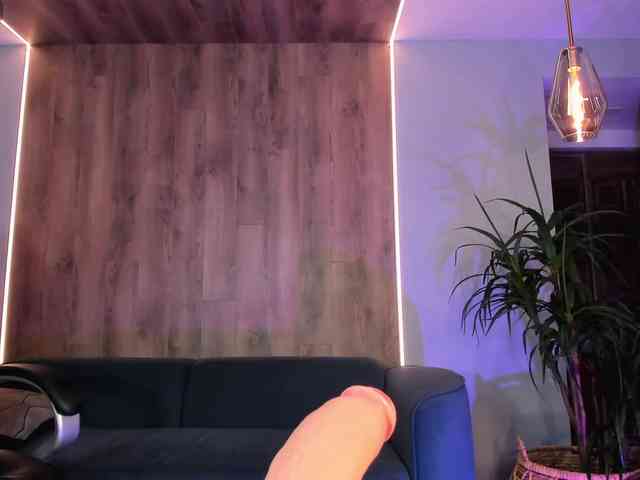 ScarlettBlaze webcam