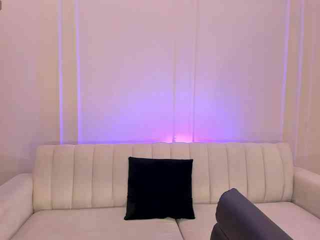 ScarlettBlaze webcam
