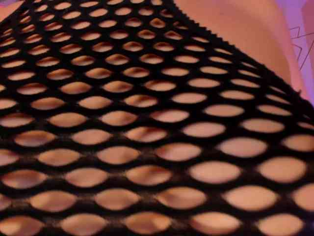 ScarlettBlaze webcam