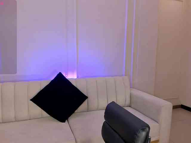 ScarlettBlaze webcam