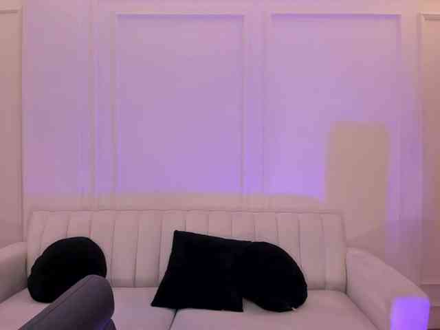 ScarlettBlaze webcam