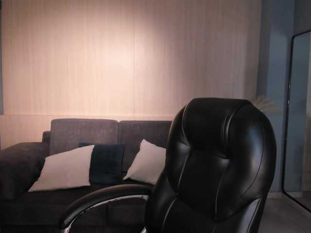 MadisonKane's BongaCams show and profile