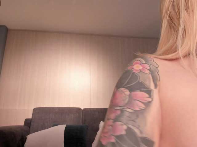 MadisonKane's BongaCams show and profile