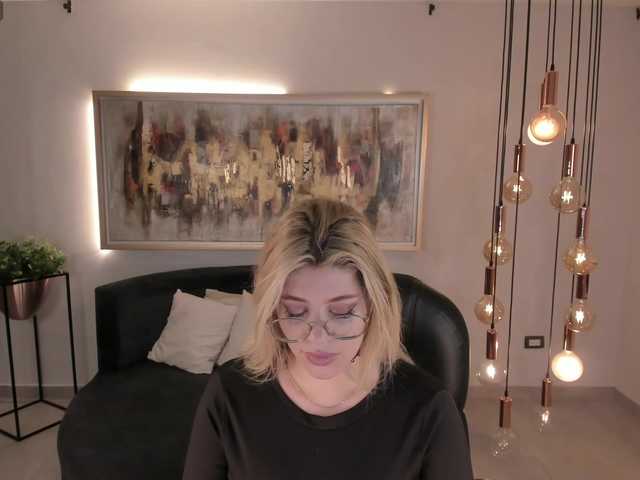 MadisonKane live cam on BongaCams