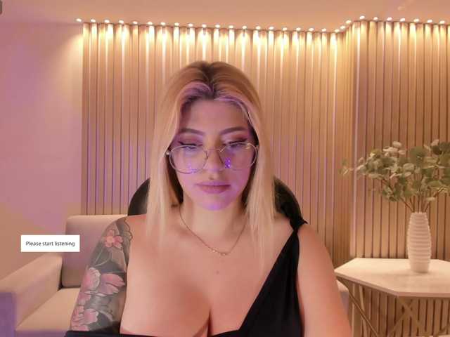 MadisonKane live cam on BongaCams