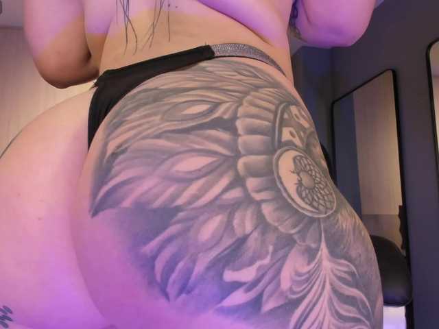 MadisonKane live cam on BongaCams