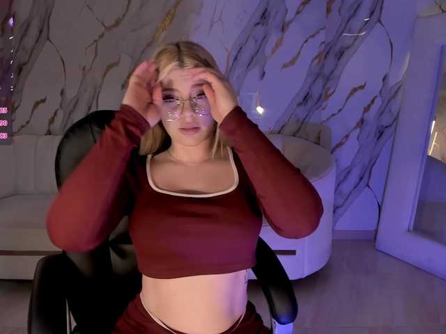 MadisonKane live webcam show
