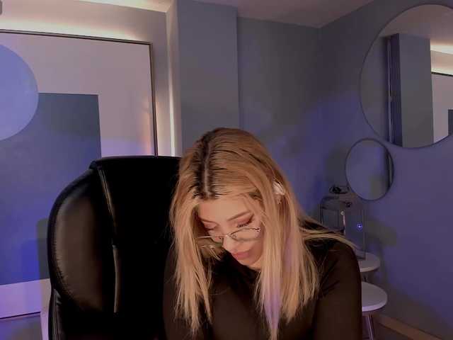 MadisonKane live cam on BongaCams
