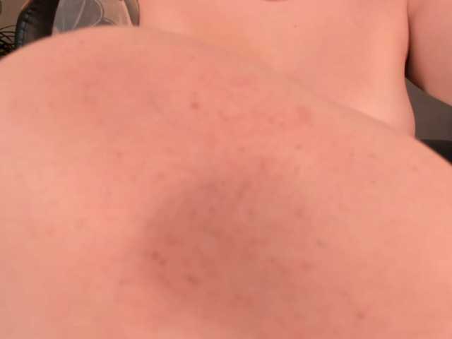 MadisonKane live cam preview