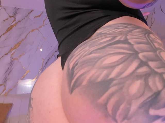 MadisonKane live cam on BongaCams