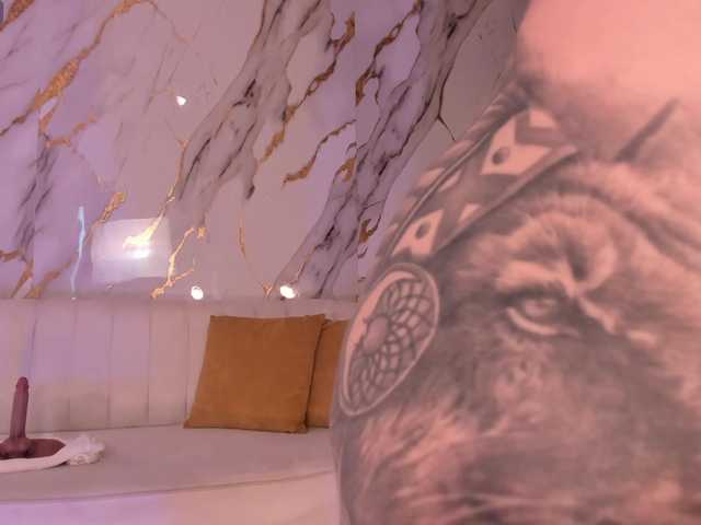 MadisonKane live cam on BongaCams