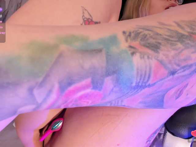 MadisonKane live cam on BongaCams