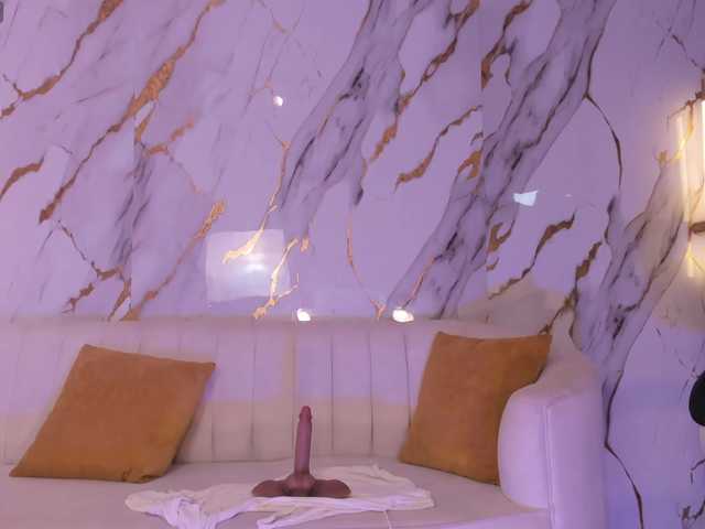 MadisonKane live cam on BongaCams