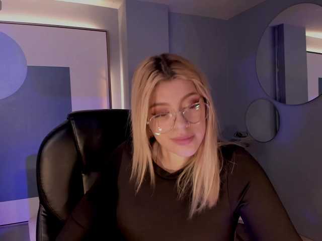 MadisonKane live cam on BongaCams