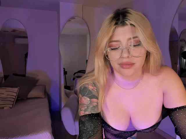 MadisonKane webcam
