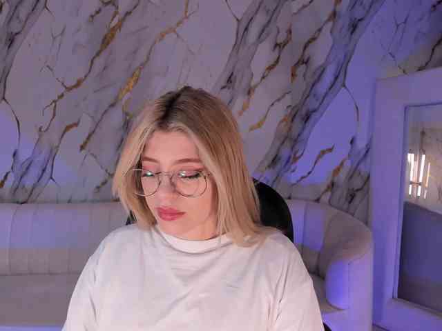 MadisonKane webcam
