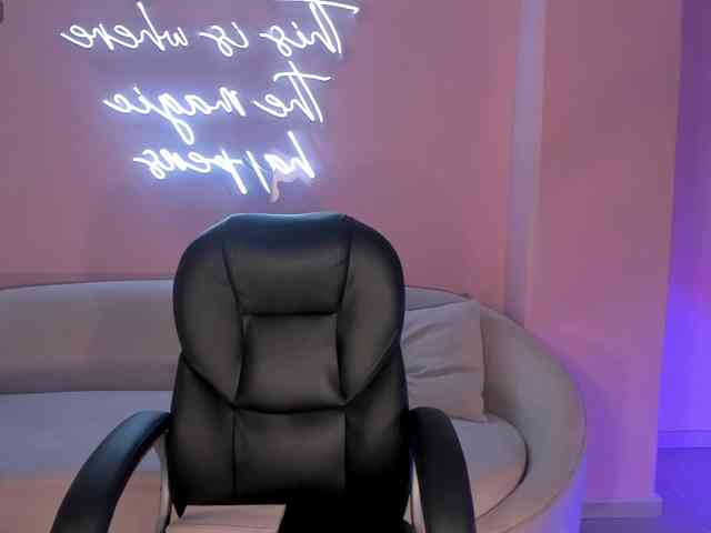 MadisonKane webcam
