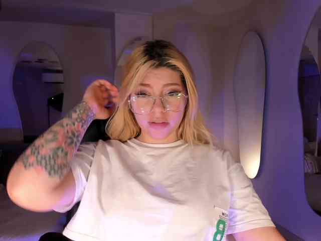 MadisonKane webcam