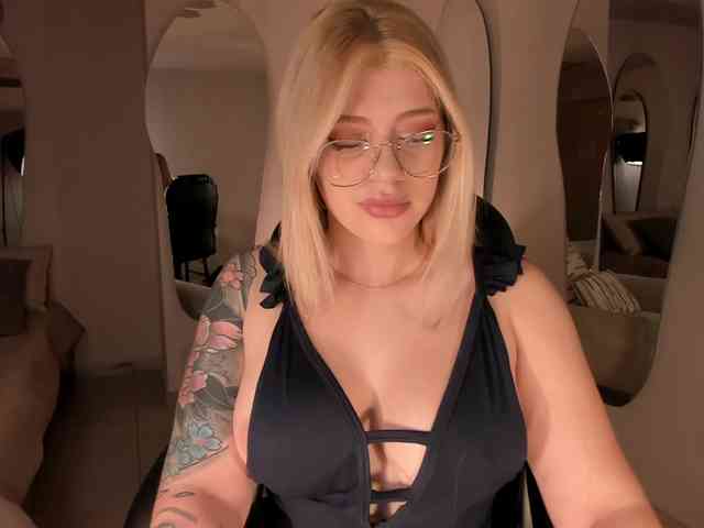 MadisonKane webcam