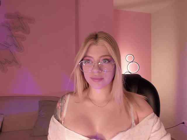 MadisonKane webcam