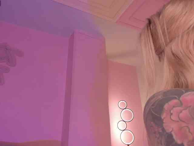 MadisonKane webcam