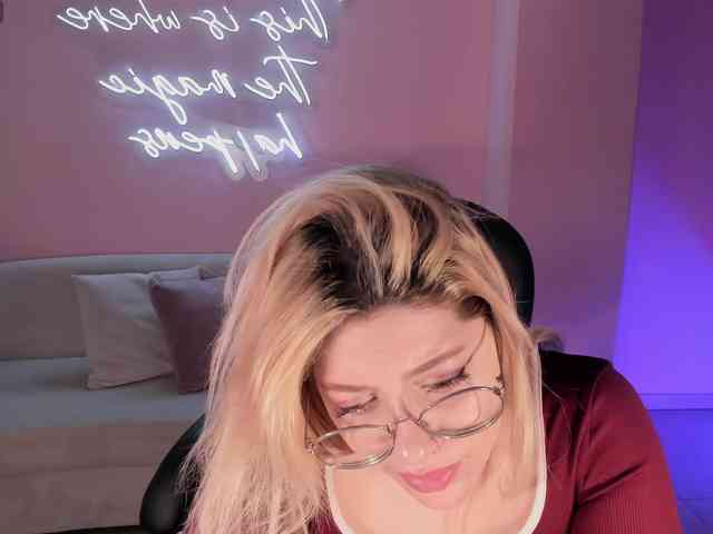 MadisonKane webcam