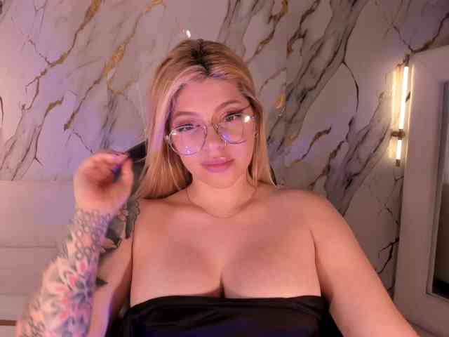 MadisonKane webcam