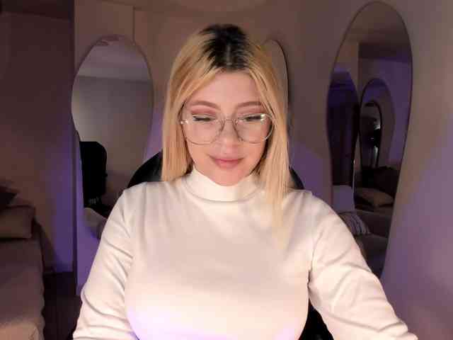 MadisonKane webcam