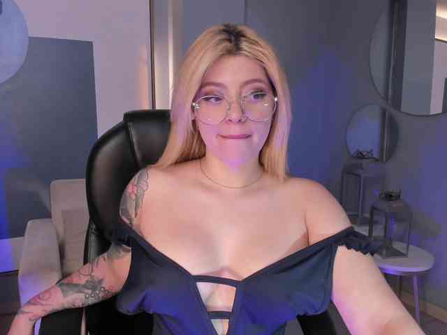 MadisonKane webcam