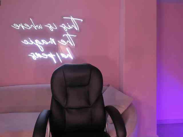 MadisonKane webcam