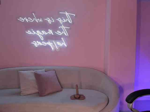 MadisonKane webcam