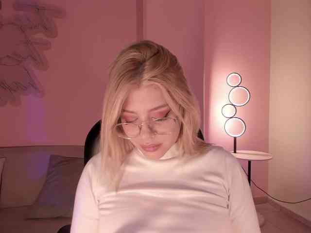 MadisonKane webcam