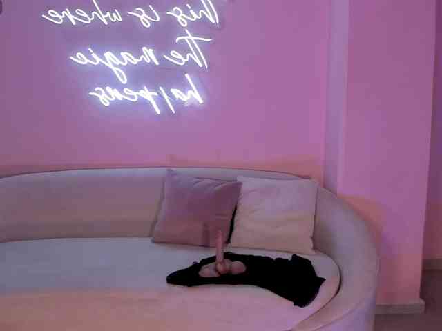 MadisonKane webcam