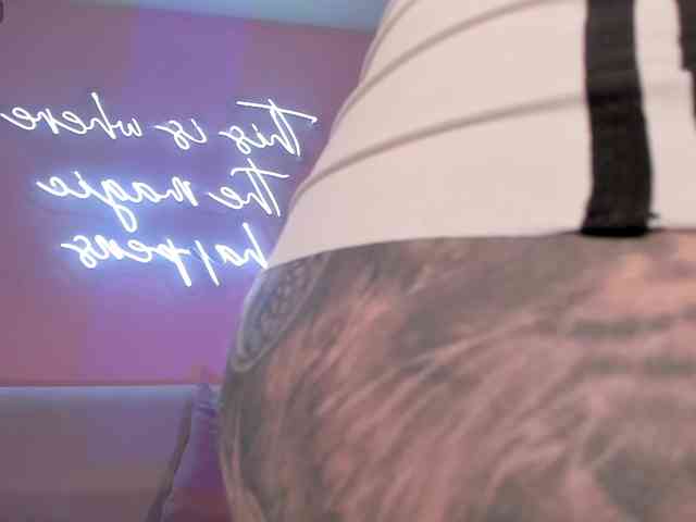 MadisonKane webcam