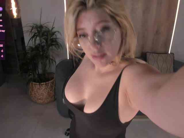 MadisonKane - Girl 