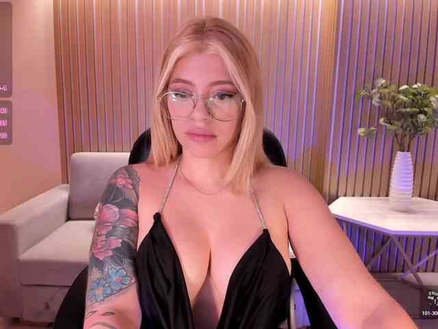 MadisonKane webcam