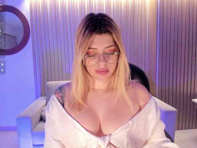 MadisonKane webcam