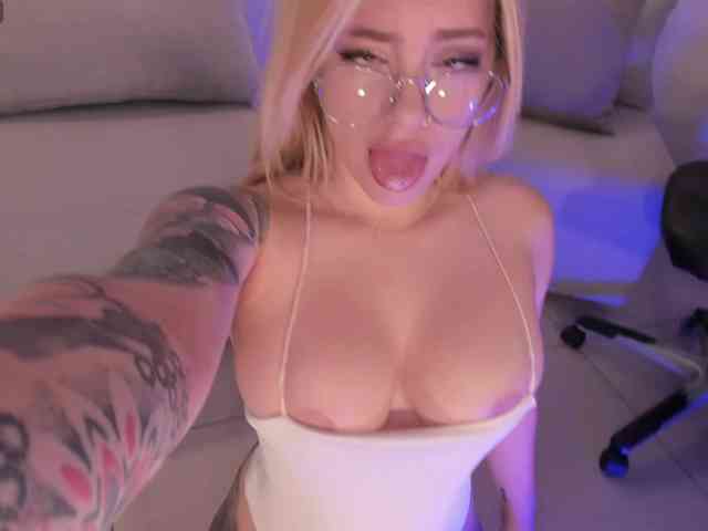 MadisonKane webcam