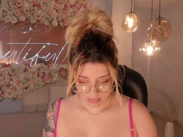 MadisonKane webcam