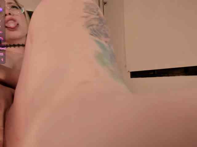 MadisonKane webcam