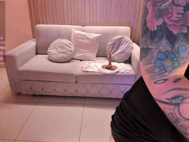 MadisonKane webcam