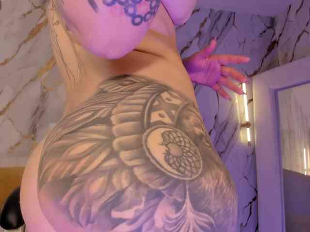MadisonKane webcam
